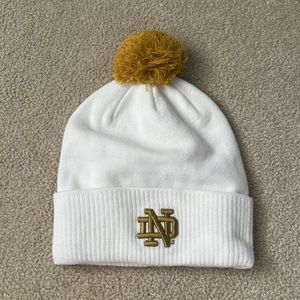 Notre Dame Shamrock Series 2022 Las Vegas limited-edition white and gold beanie